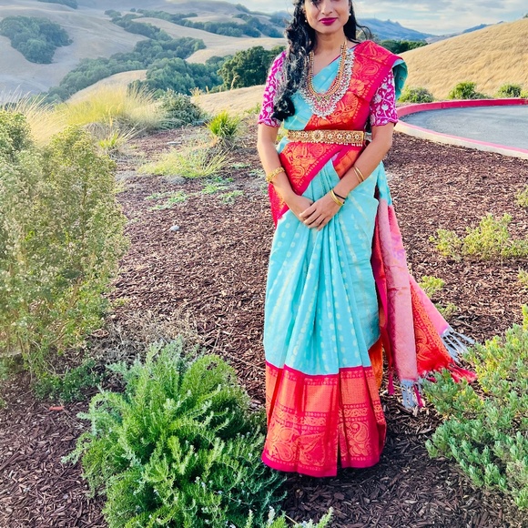 Kanchipuram Uppada saree sari in blue and pink  combination - Picture 1 of 6